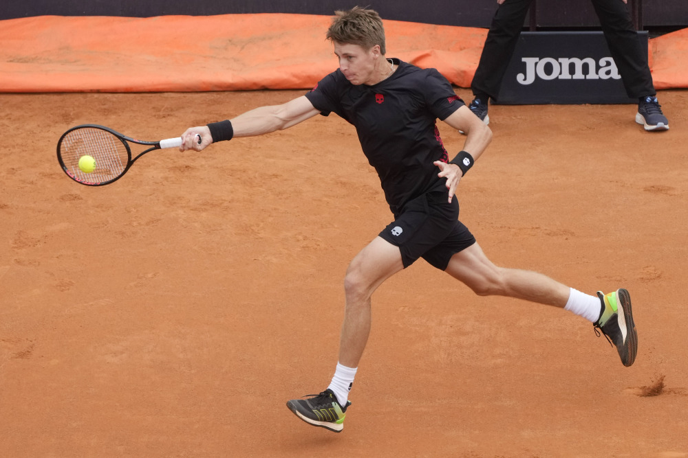 开云体育入口-西班牙网球队爆冷英国网球队，瓦林卡统治全场