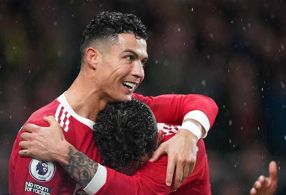 关于田径战术调整奏效,成功扭转局势的信息 关于田径战术调整奏效,成功扭转局势的信息