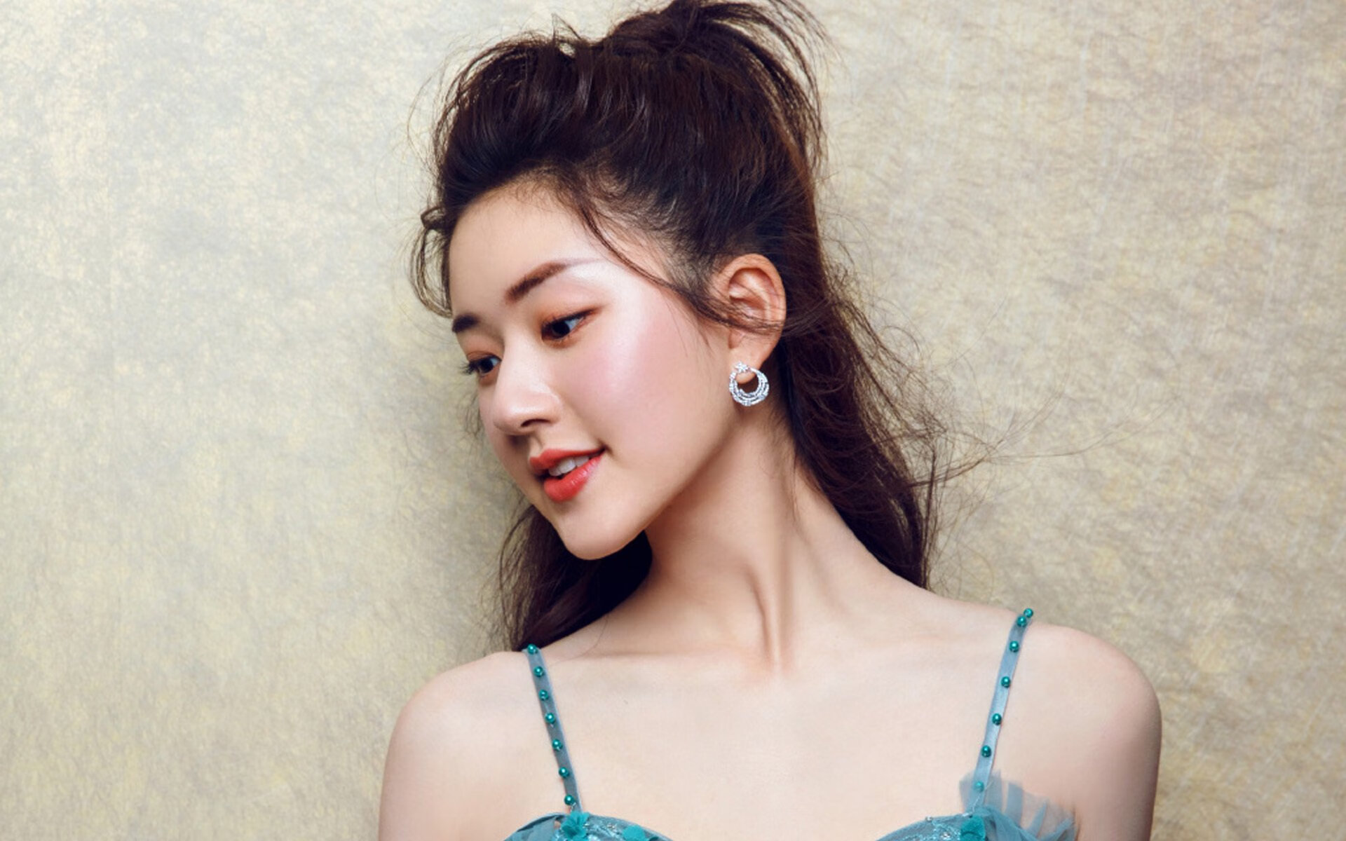 开云sport-新黄金时代的序幕，加克波爆发引领喀麦隆的战术火山，希腊防线如何被非洲雄狮火力熔解？