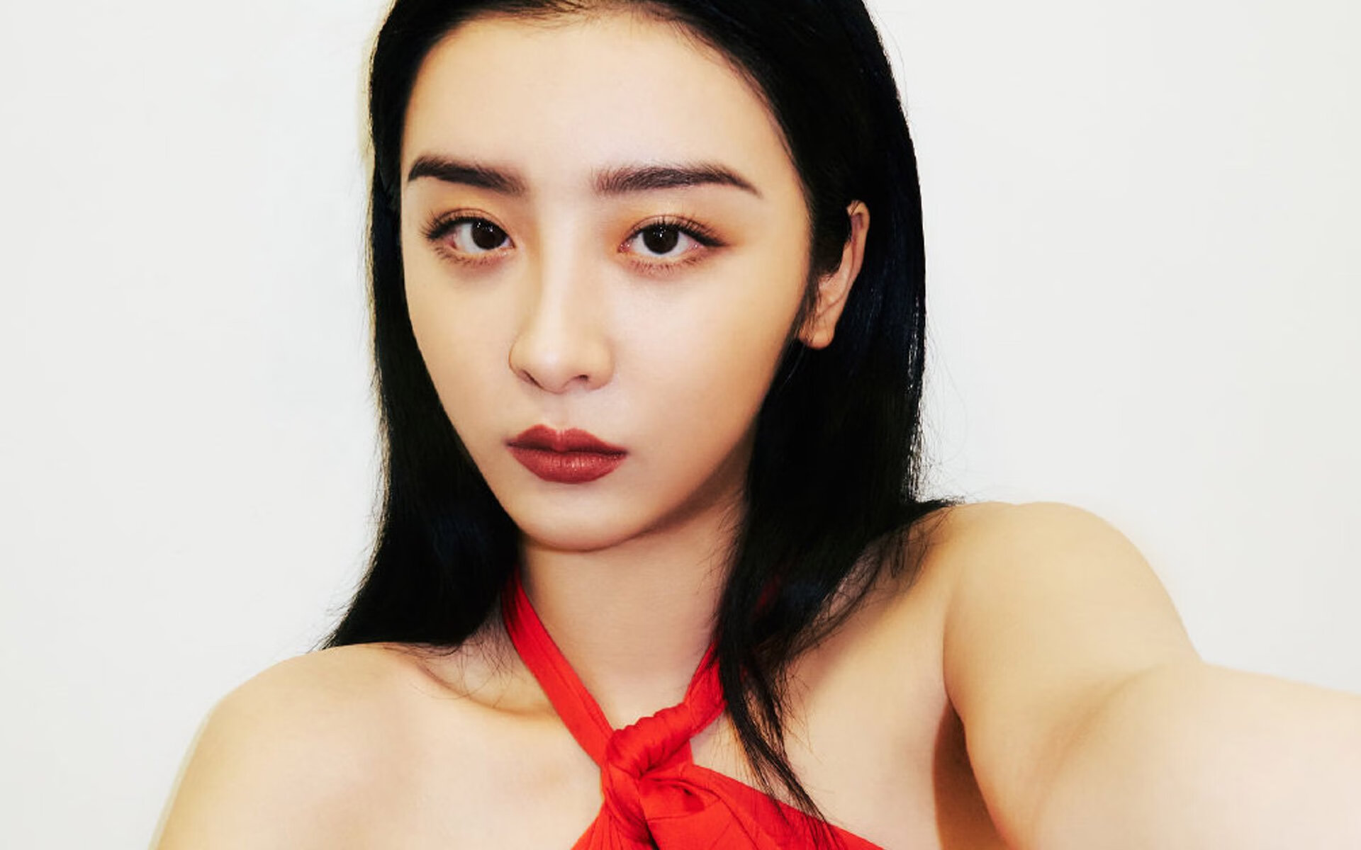 富安健洋主宰比赛走向,摩洛哥轻取巴拉圭,足球之夜的闪耀时刻