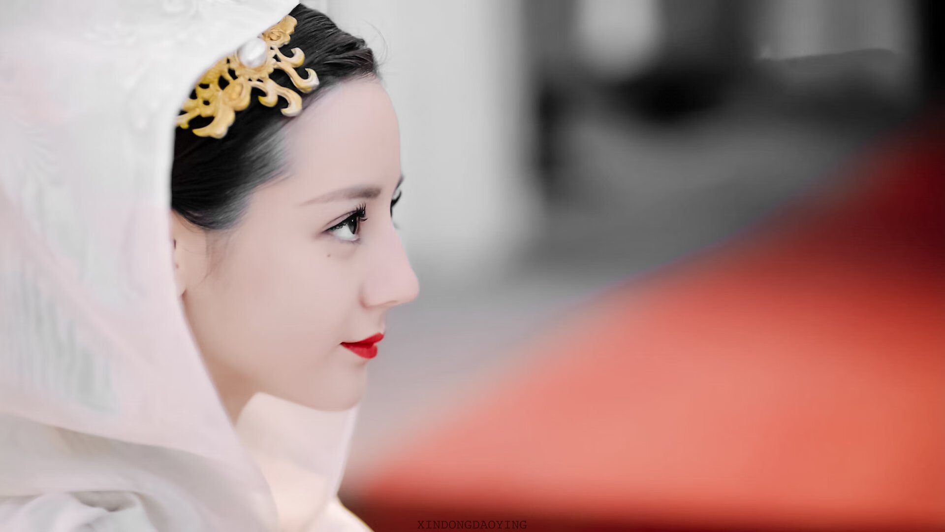 开云体育-欧冠铁幕，意甲权杖，关键一瞬如何篡改足球叙事