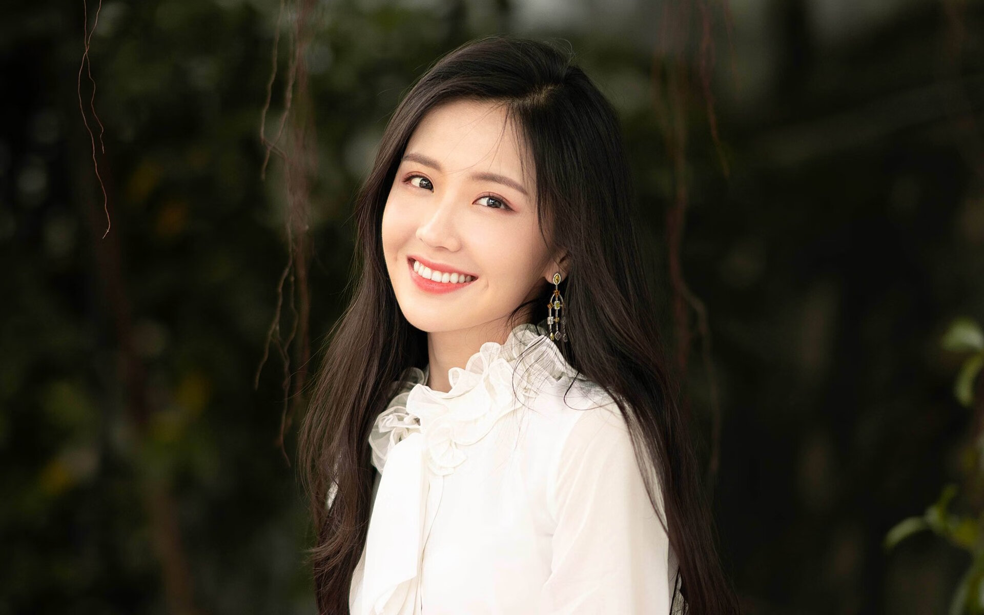 开云体育官网-控场者之夜，当哈登的篮球手术刀切开英超防线