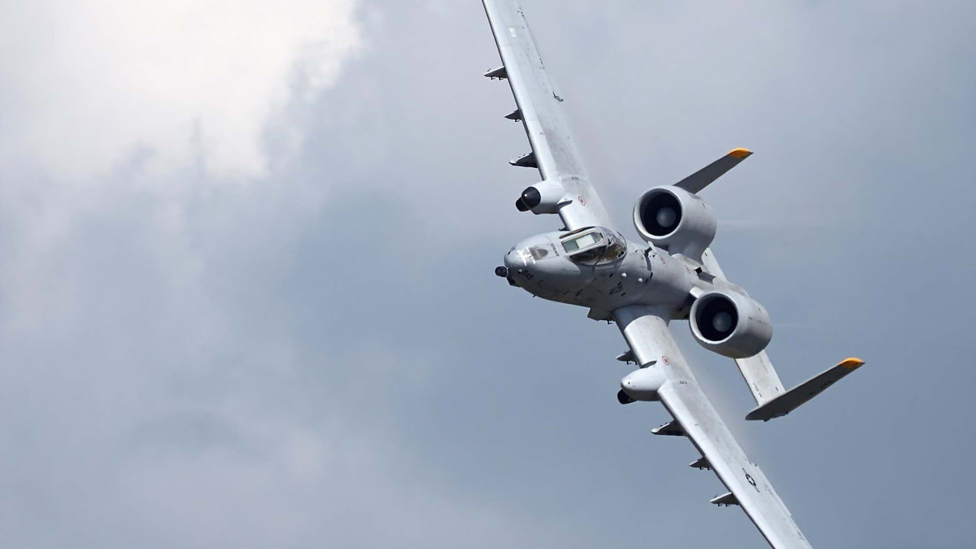 开云体育中国-极速与激情，当F1年度争冠焦点战遇上骑士的火力引擎